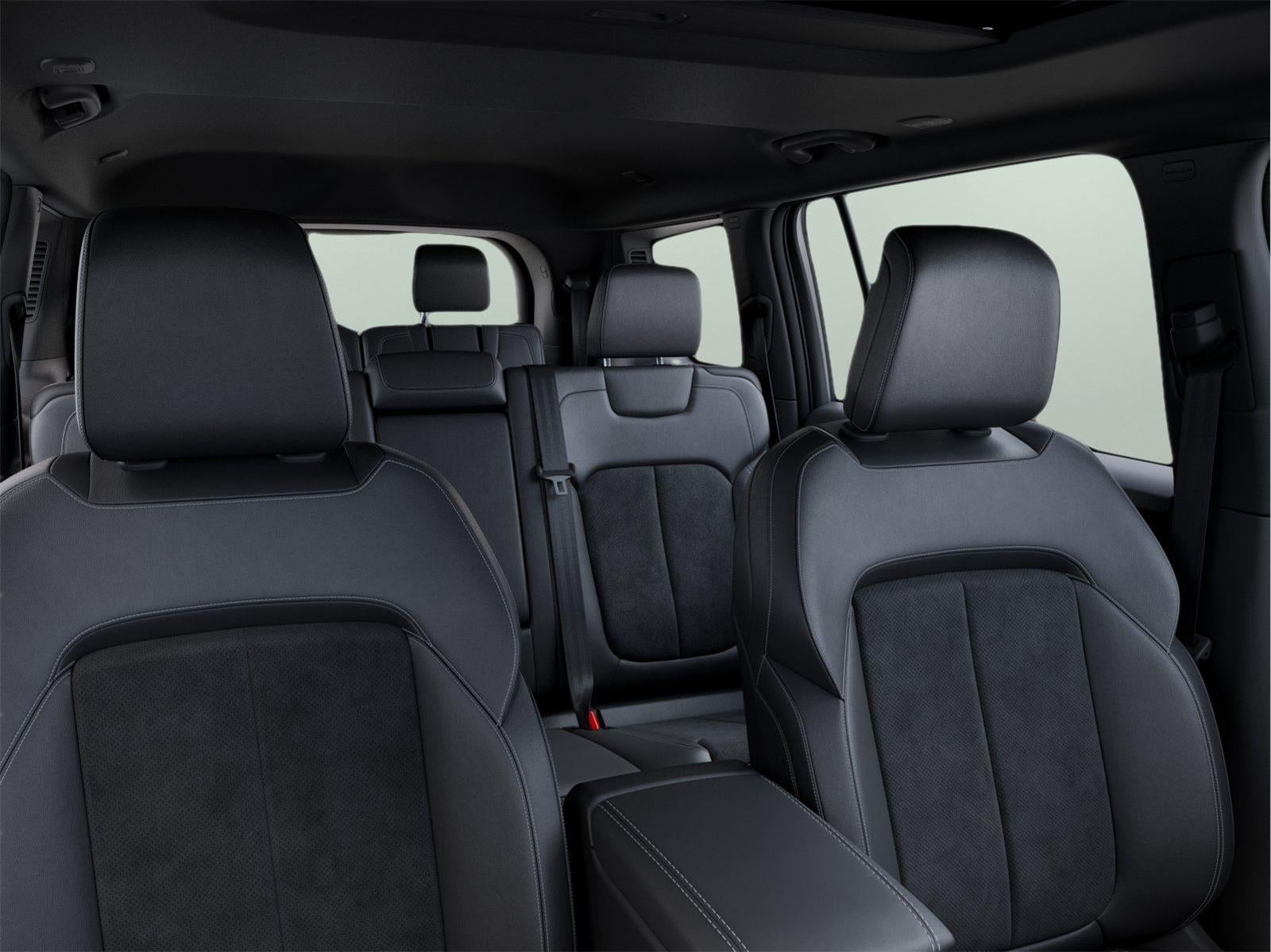 2026 Jeep Grand Cherokee GRAND CHEROKEE L LAREDO ALTITUDE 4X4