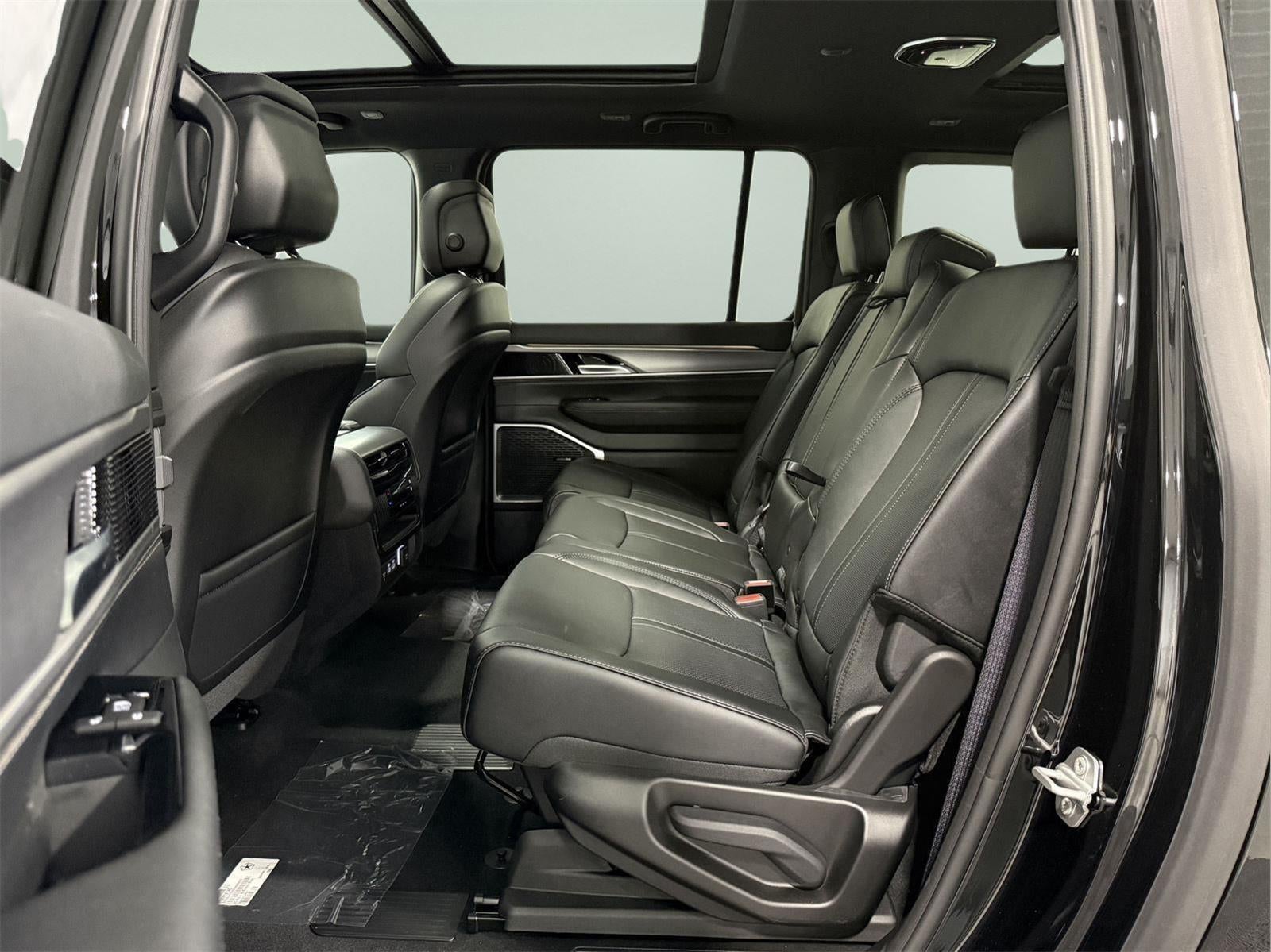 2026 Jeep Grand Wagoneer GRAND WAGONEER L 4X4