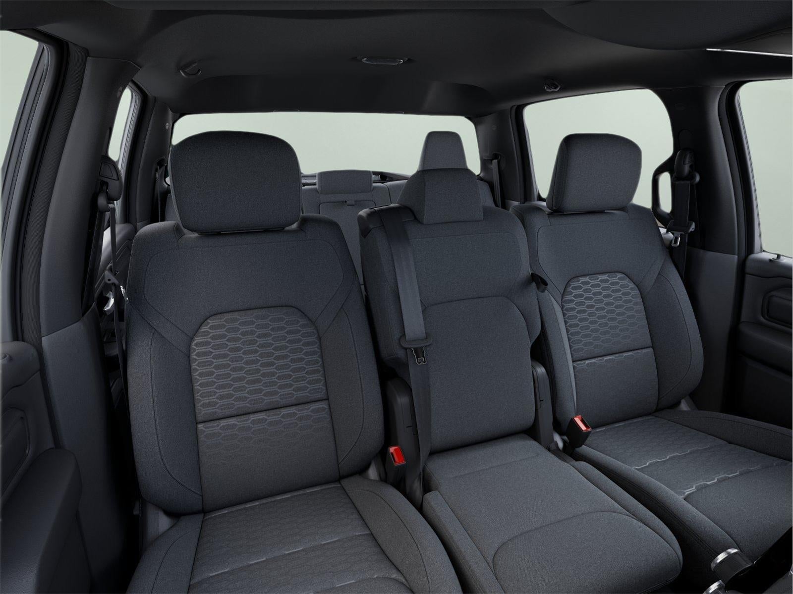 2025 RAM 1500 Tradesman Crew Cab 4x4 5'7' Box