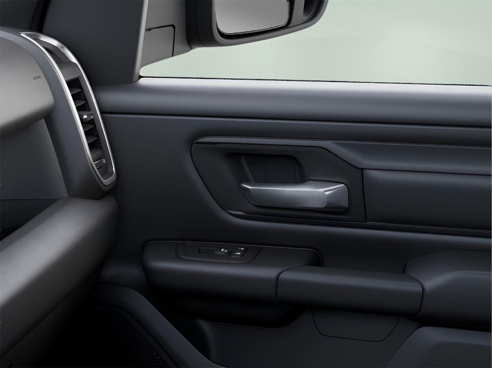 2025 RAM 1500 Tradesman Crew Cab 4x4 5'7' Box