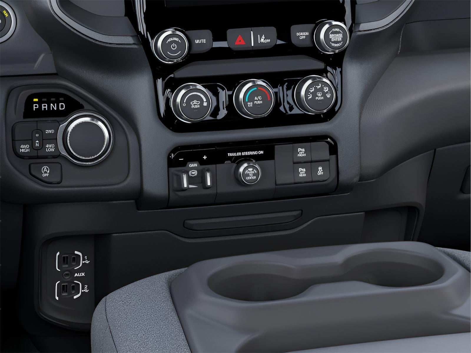 2025 RAM 1500 Tradesman Crew Cab 4x4 5'7' Box