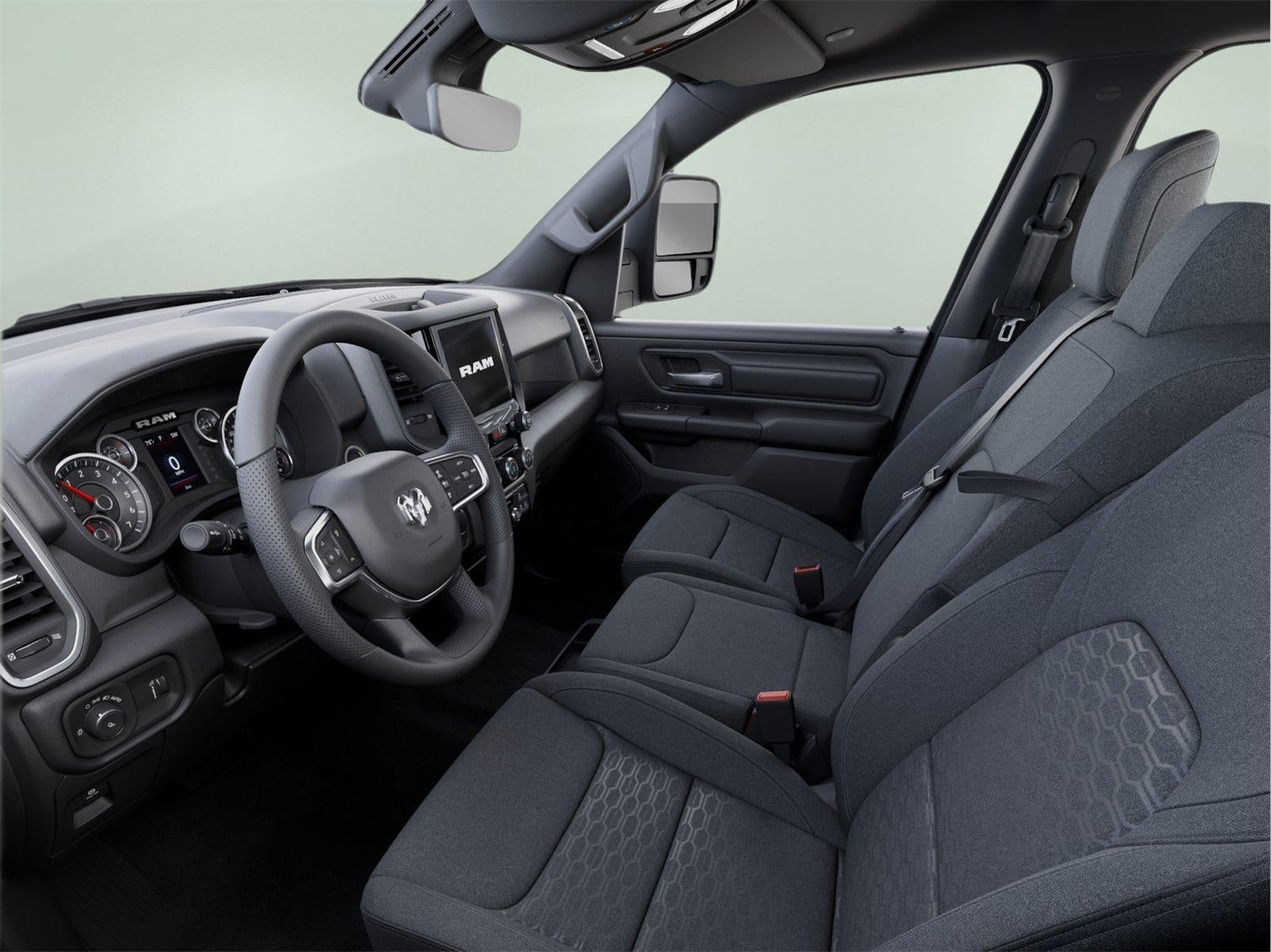 2025 RAM 1500 Tradesman Crew Cab 4x4 5'7' Box