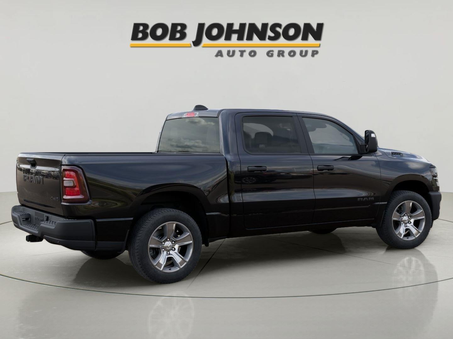 2025 RAM 1500 Tradesman Crew Cab 4x4 5'7' Box