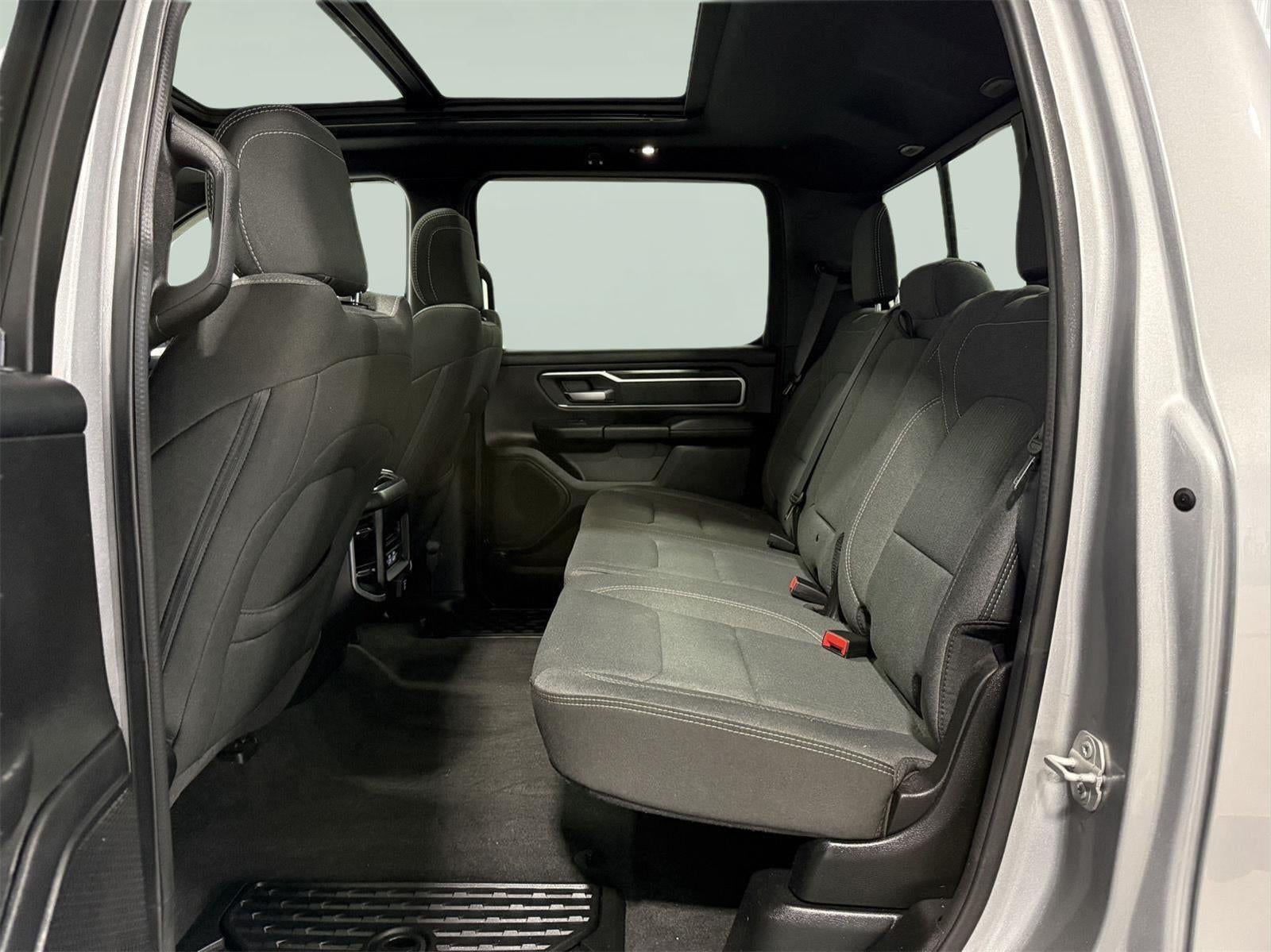 2022 RAM 1500 Big Horn Crew Cab 4x4 5'7' Box