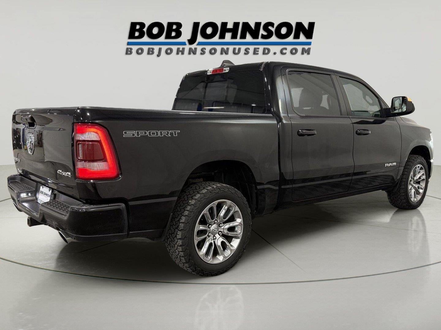 2023 RAM 1500 Laramie Crew Cab 4x4 5'7' Box