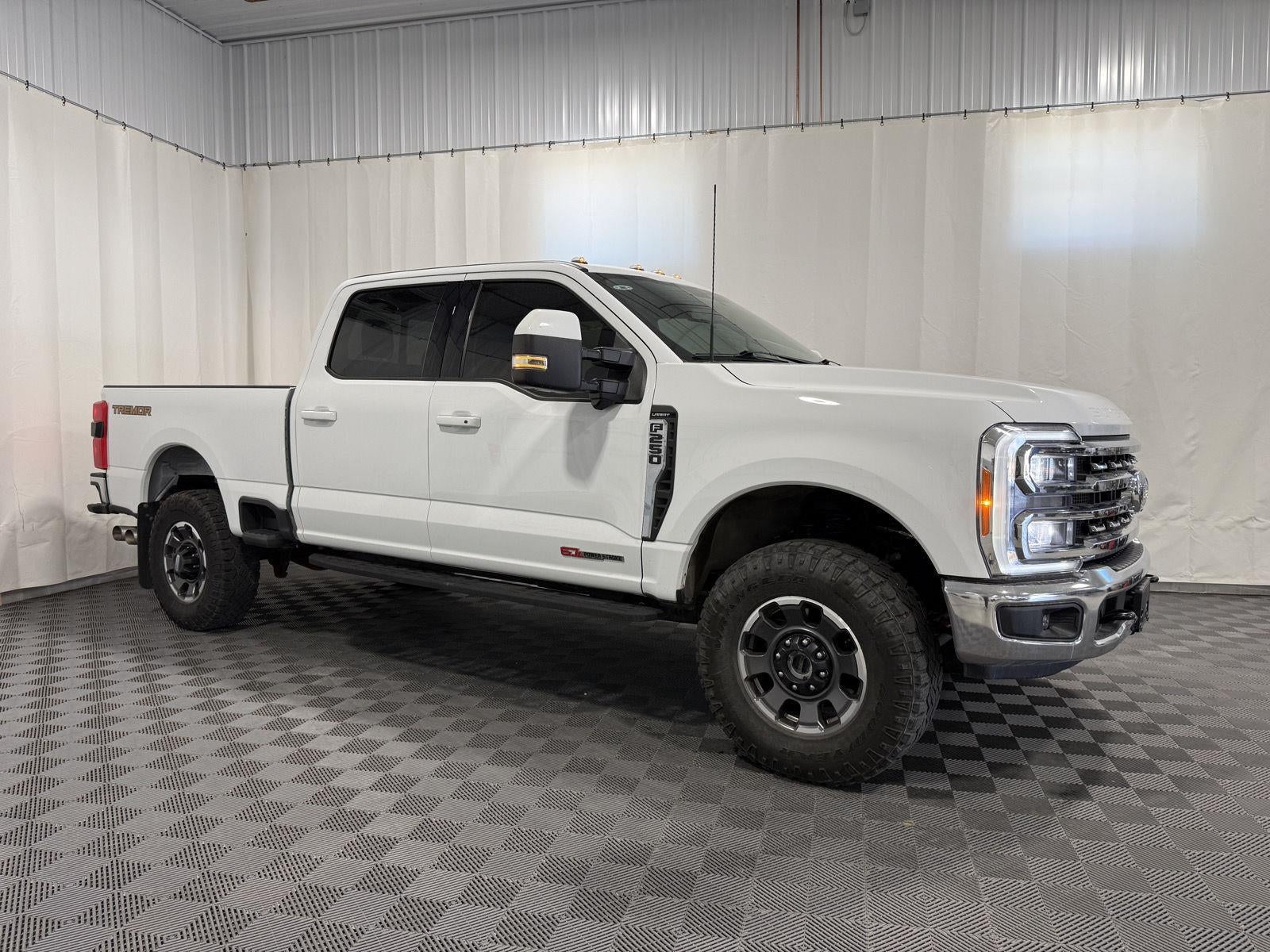 2023 Ford F-250 Lariat 4x4 Crew Cab 160 in's photo