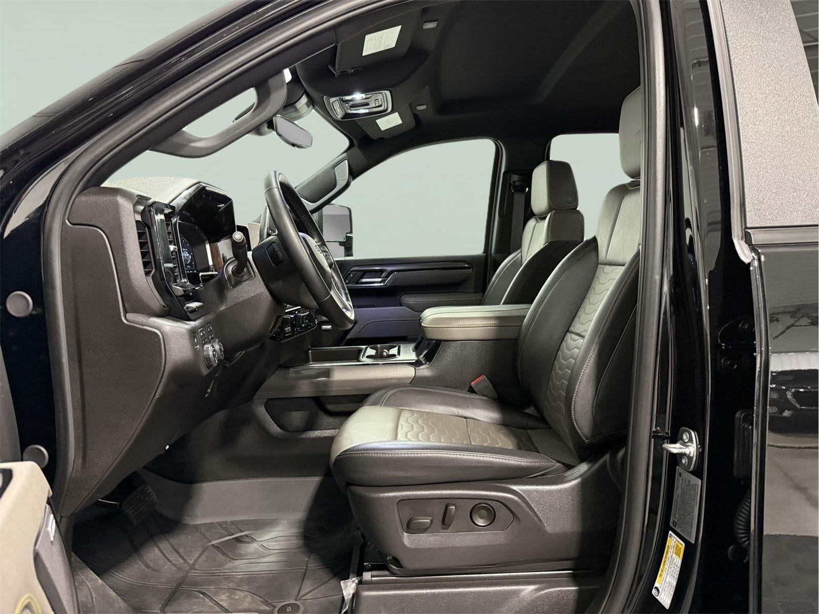 2025 Chevrolet Silverado 2500HD 4WD Crew Cab Standard Bed ZR2