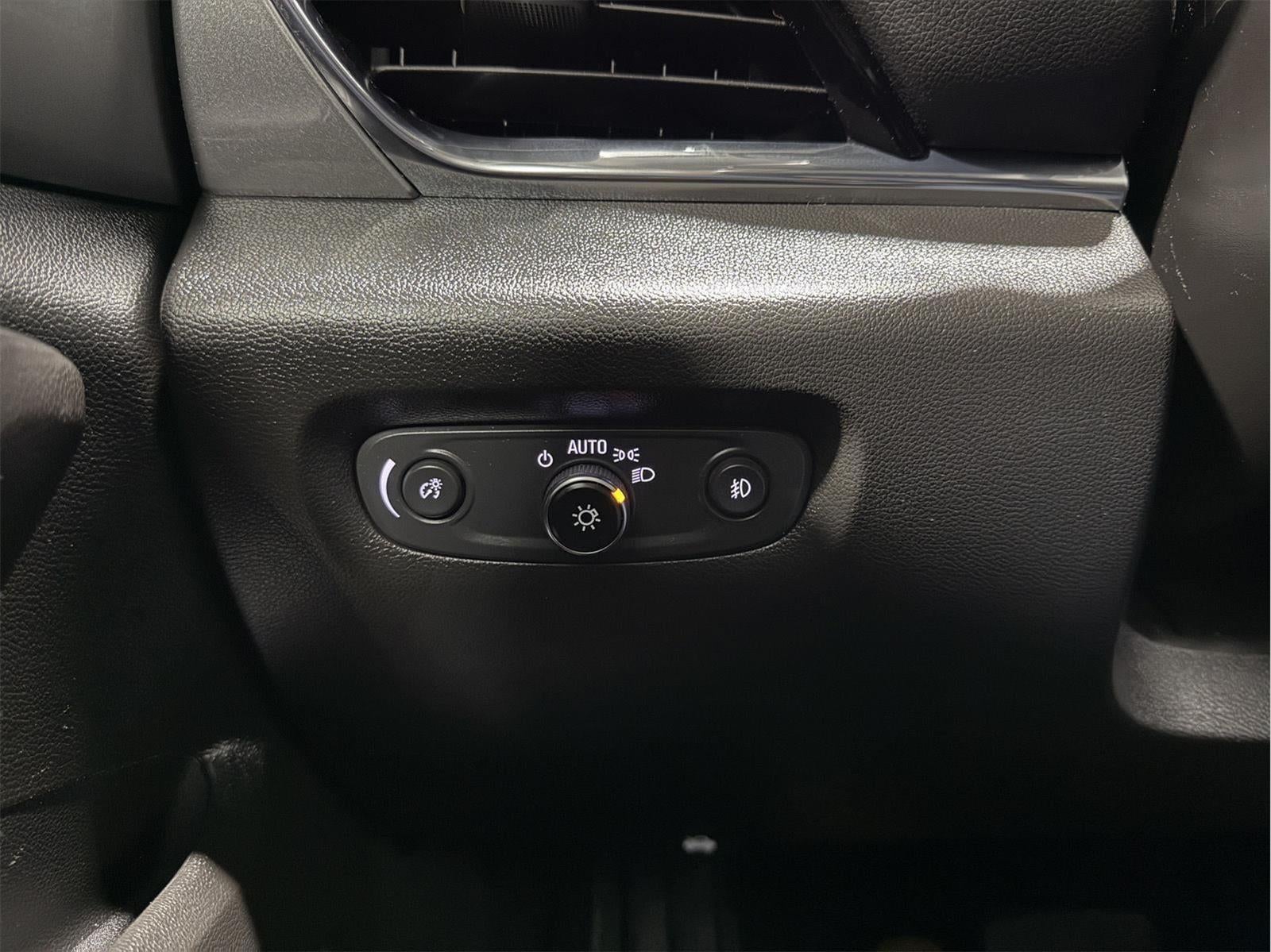 2020 Chevrolet Traverse AWD LT Cloth