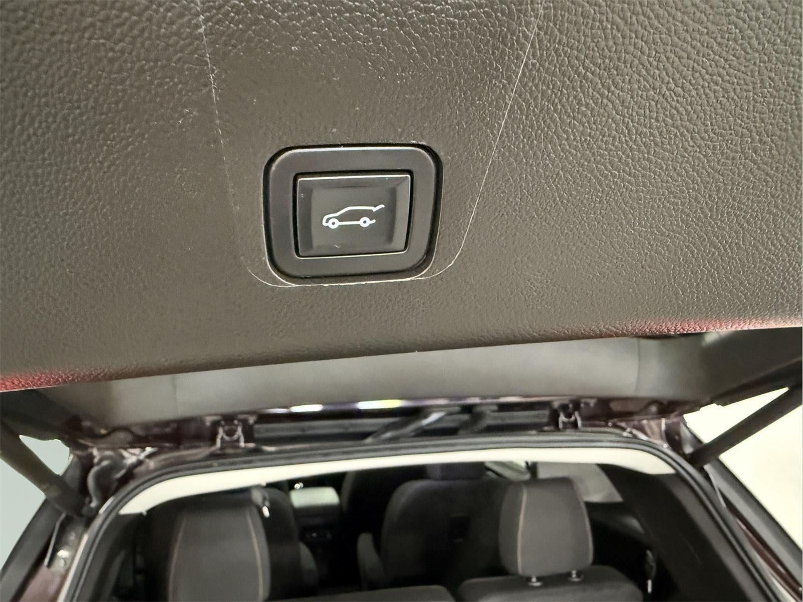 2020 Chevrolet Traverse AWD LT Cloth