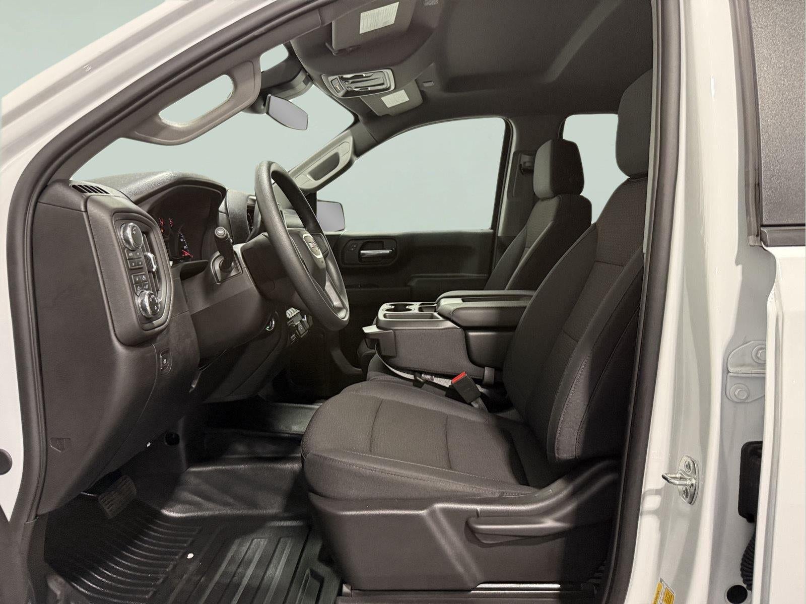 2026 GMC Sierra 1500 Crew Cab, Short Bed, Pro, 4WD