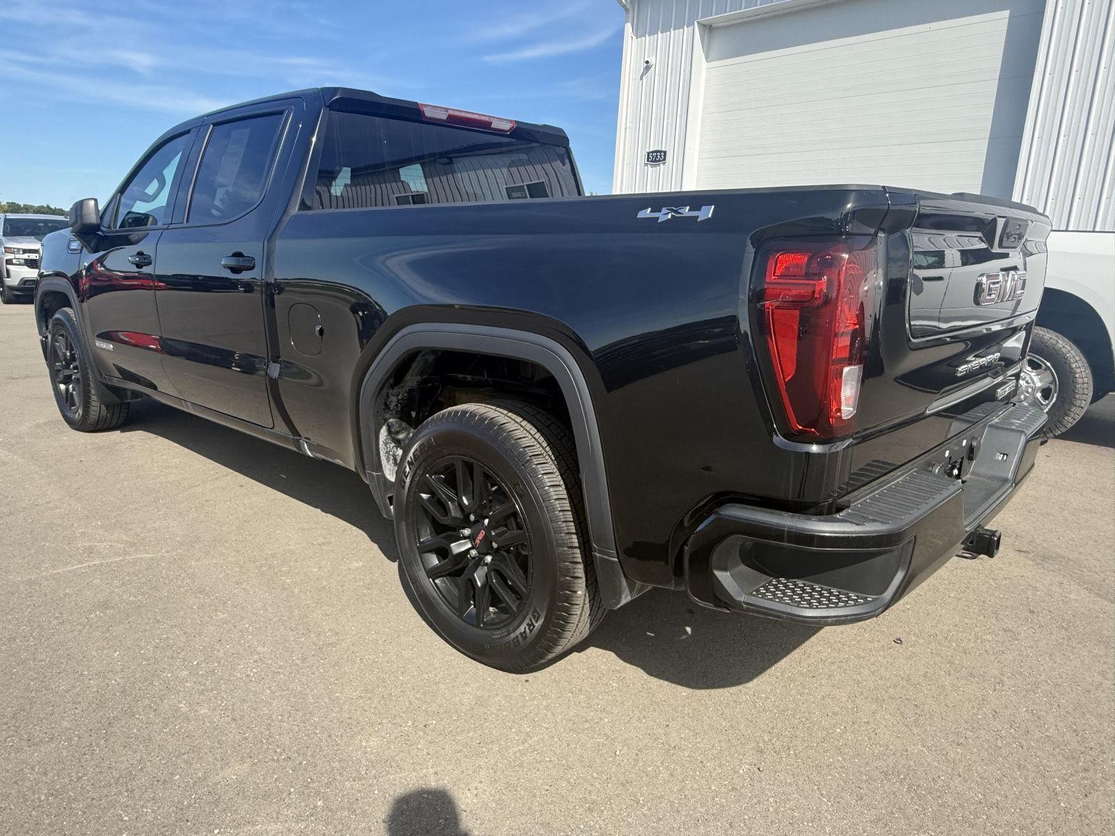 2025 GMC Sierra 1500 Elevation