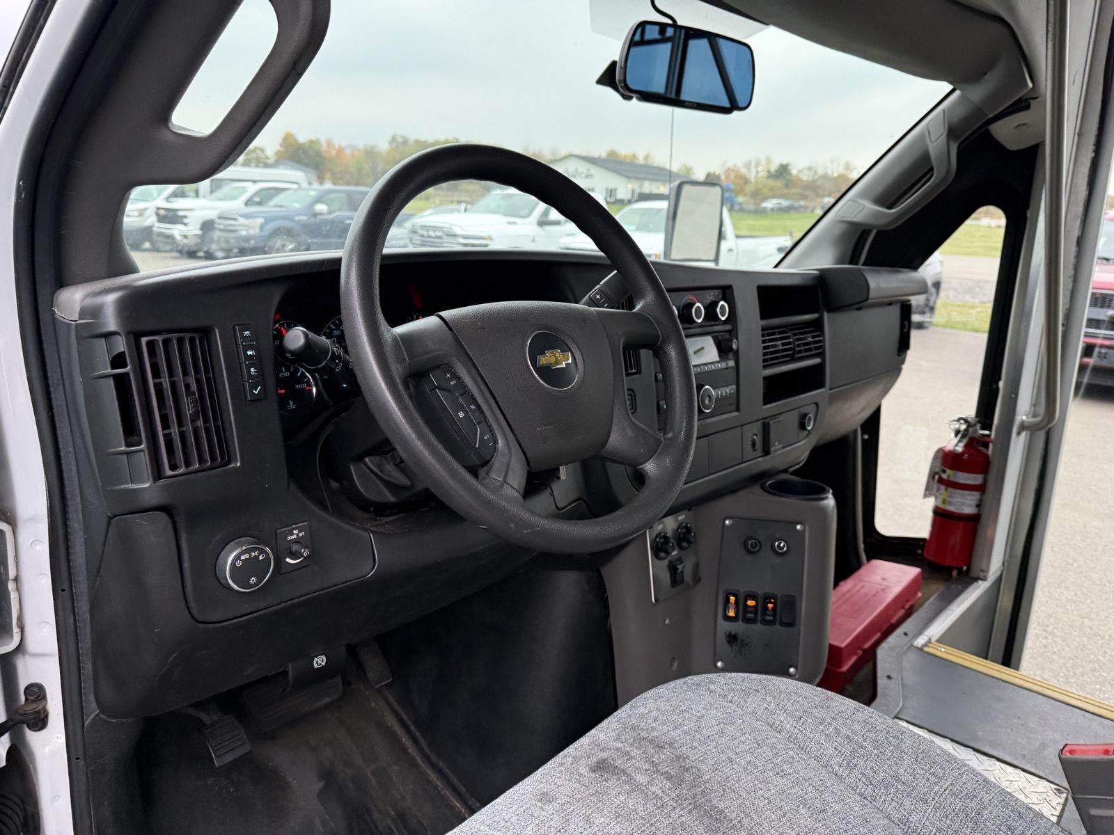 2023 Chevrolet Express Commercial Cutaway 3500 Van 139"