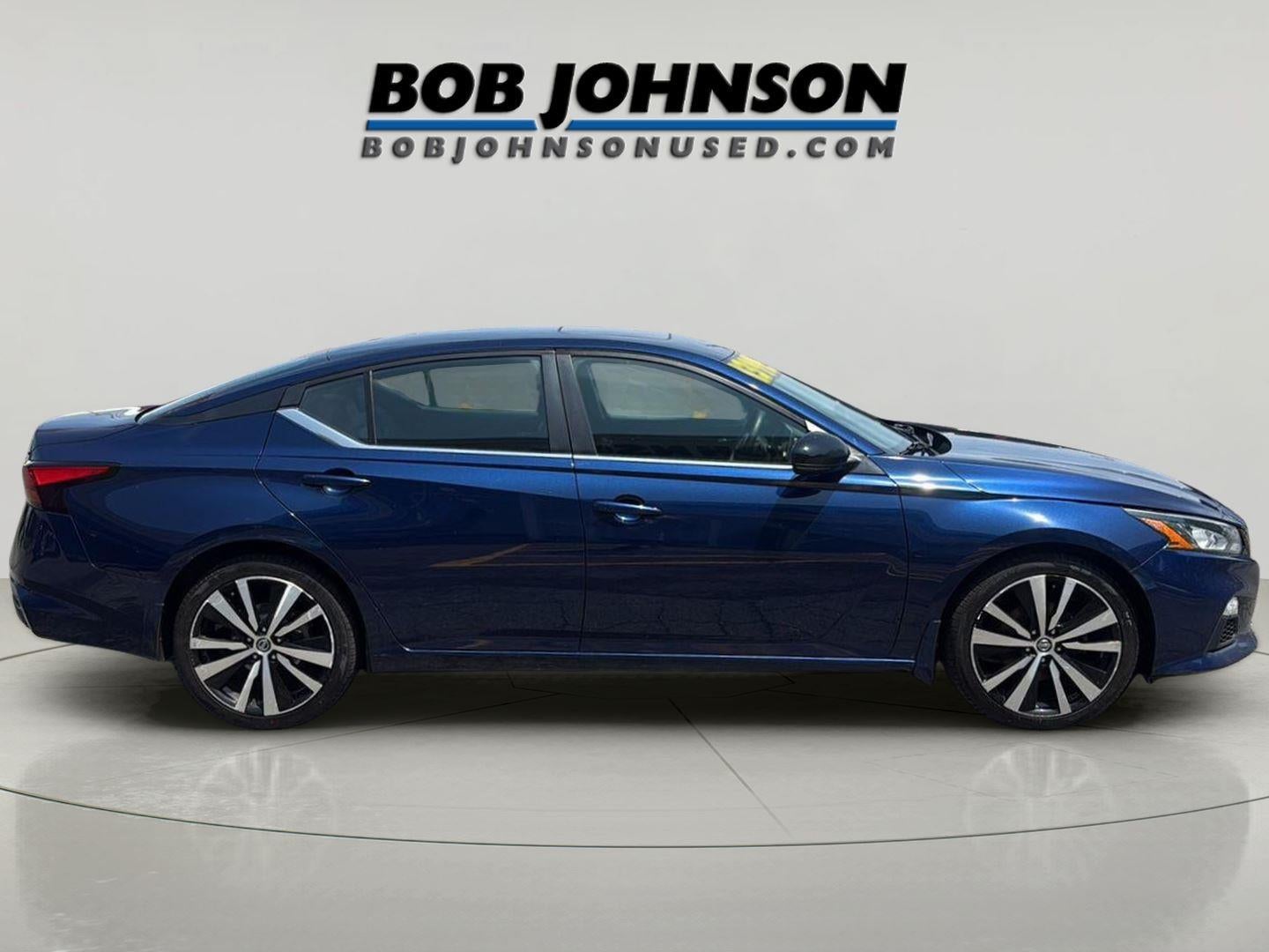 Used 2019 Nissan Altima SR with VIN 1N4BL4CW2KN318608 for sale in Avon, NY