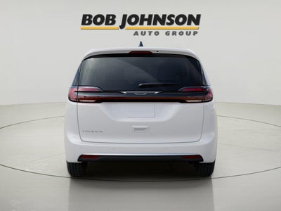 2027 Chrysler Pacifica PACIFICA SELECT