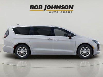 2027 Chrysler Pacifica PACIFICA SELECT AWD