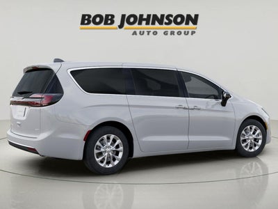 2027 Chrysler Pacifica PACIFICA SELECT AWD