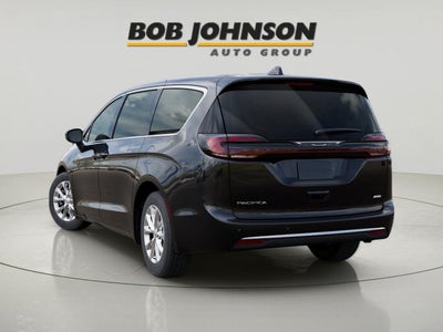 2027 Chrysler Pacifica PACIFICA SELECT AWD