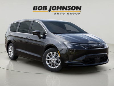 2027 Chrysler Pacifica PACIFICA SELECT AWD