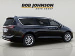 2027 Chrysler Pacifica PACIFICA SELECT AWD