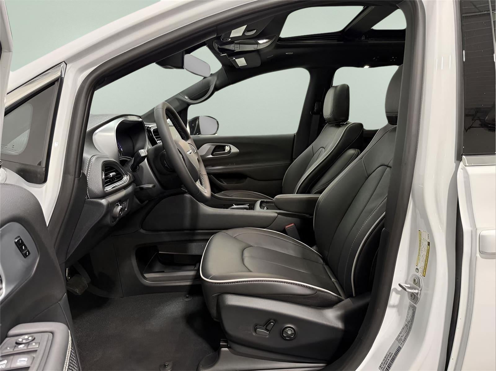 2026 Chrysler Pacifica PACIFICA LIMITED AWD