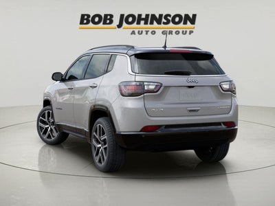 2025 Jeep Compass COMPASS LIMITED 4X4
