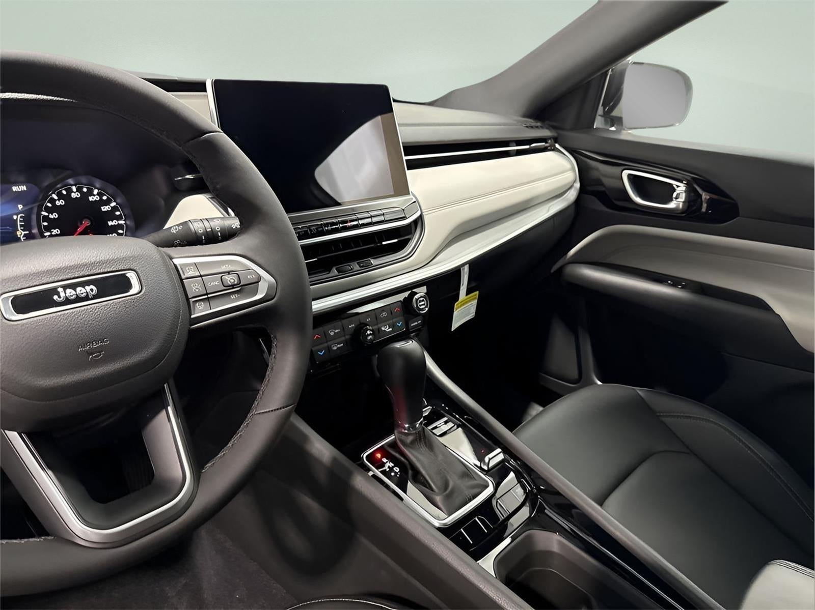 2025 Jeep Compass COMPASS LIMITED 4X4