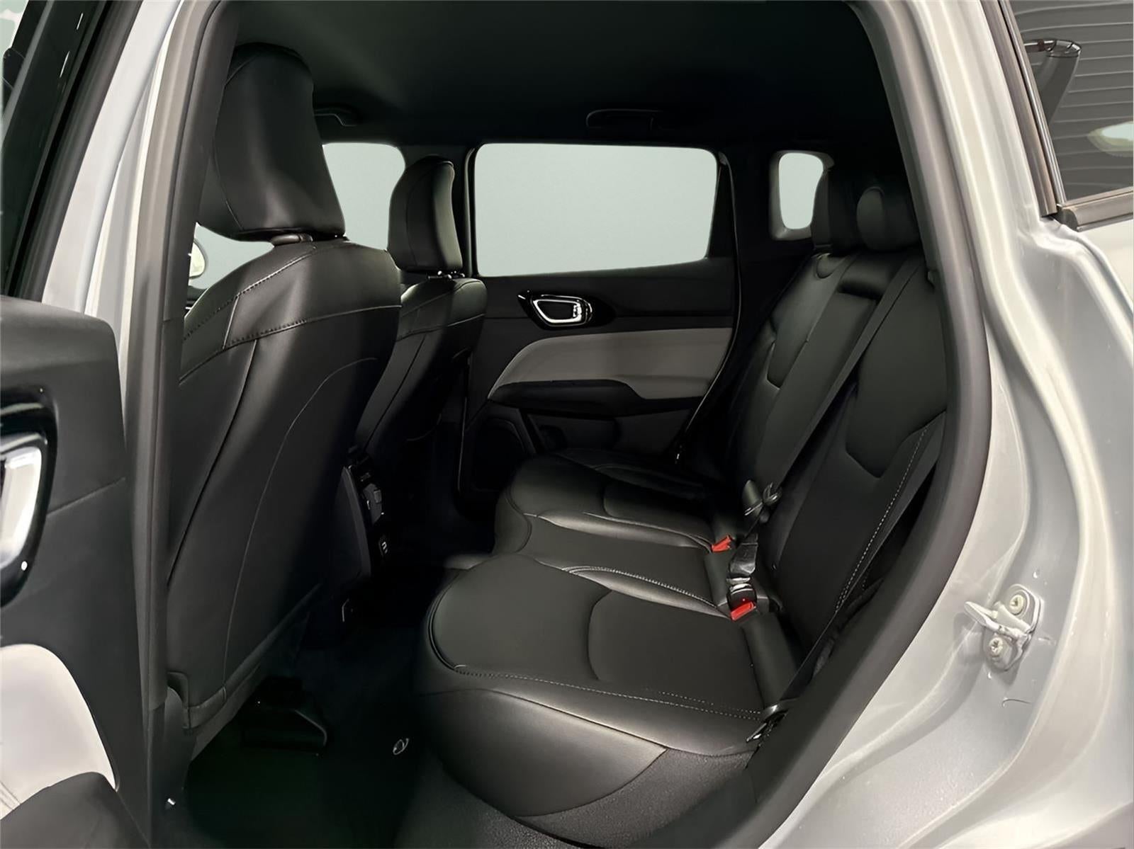 2025 Jeep Compass COMPASS LIMITED 4X4