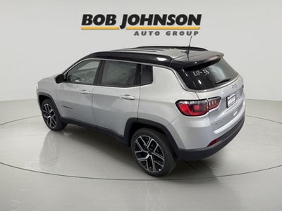 2025 Jeep Compass COMPASS LIMITED 4X4