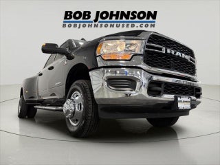 2022 RAM 3500 Tradesman Crew Cab 4x4 8' Box