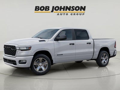 2026 RAM Ram 1500 RAM 1500 EXPRESS CREW CAB 4X4 5'7' BOX