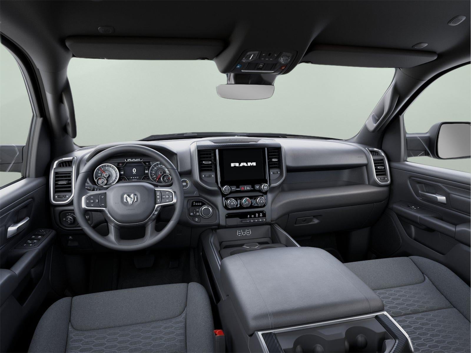 2026 RAM Ram 1500 RAM 1500 EXPRESS CREW CAB 4X4 5'7' BOX