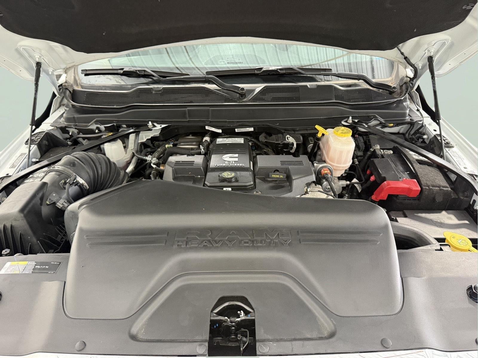 2024 RAM 5500 Chassis Tradesman/SLT