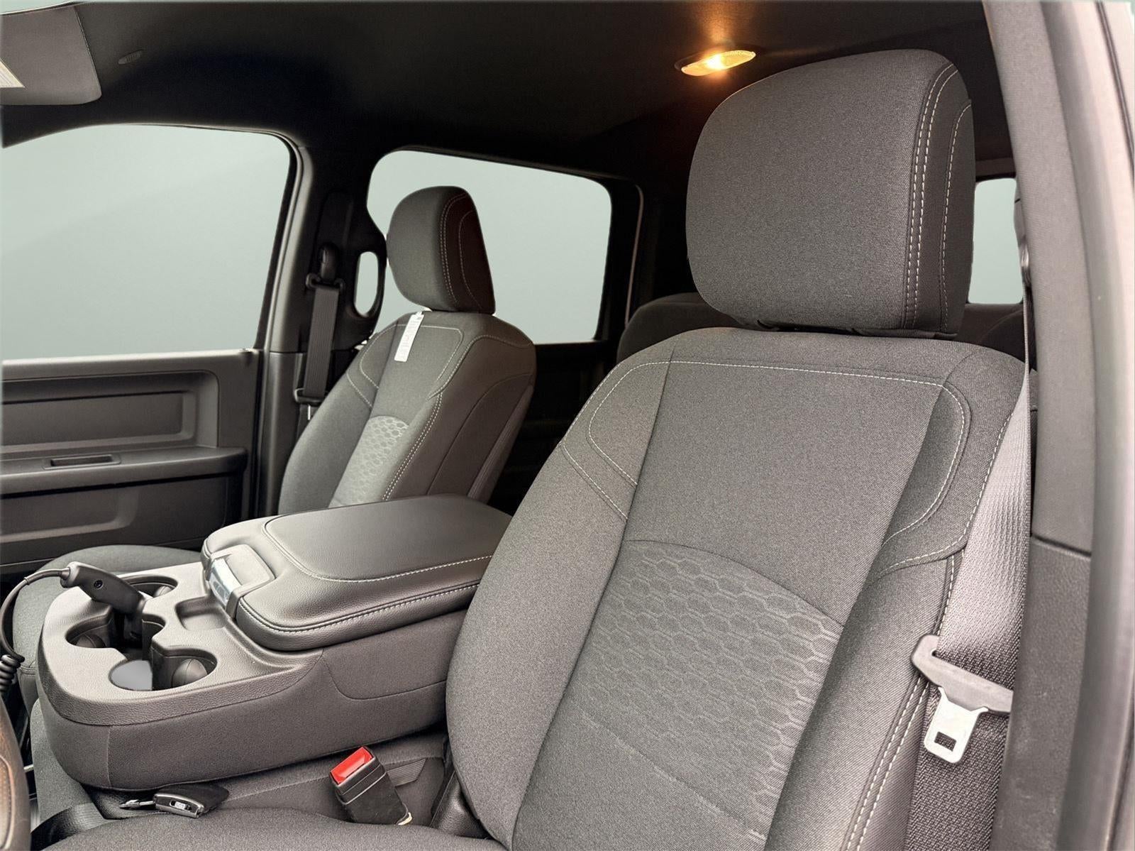 2026 RAM Ram 3500 Chassis Cab RAM 3500 TRADESMAN CREW CAB CHASSIS 4X4 60' CA