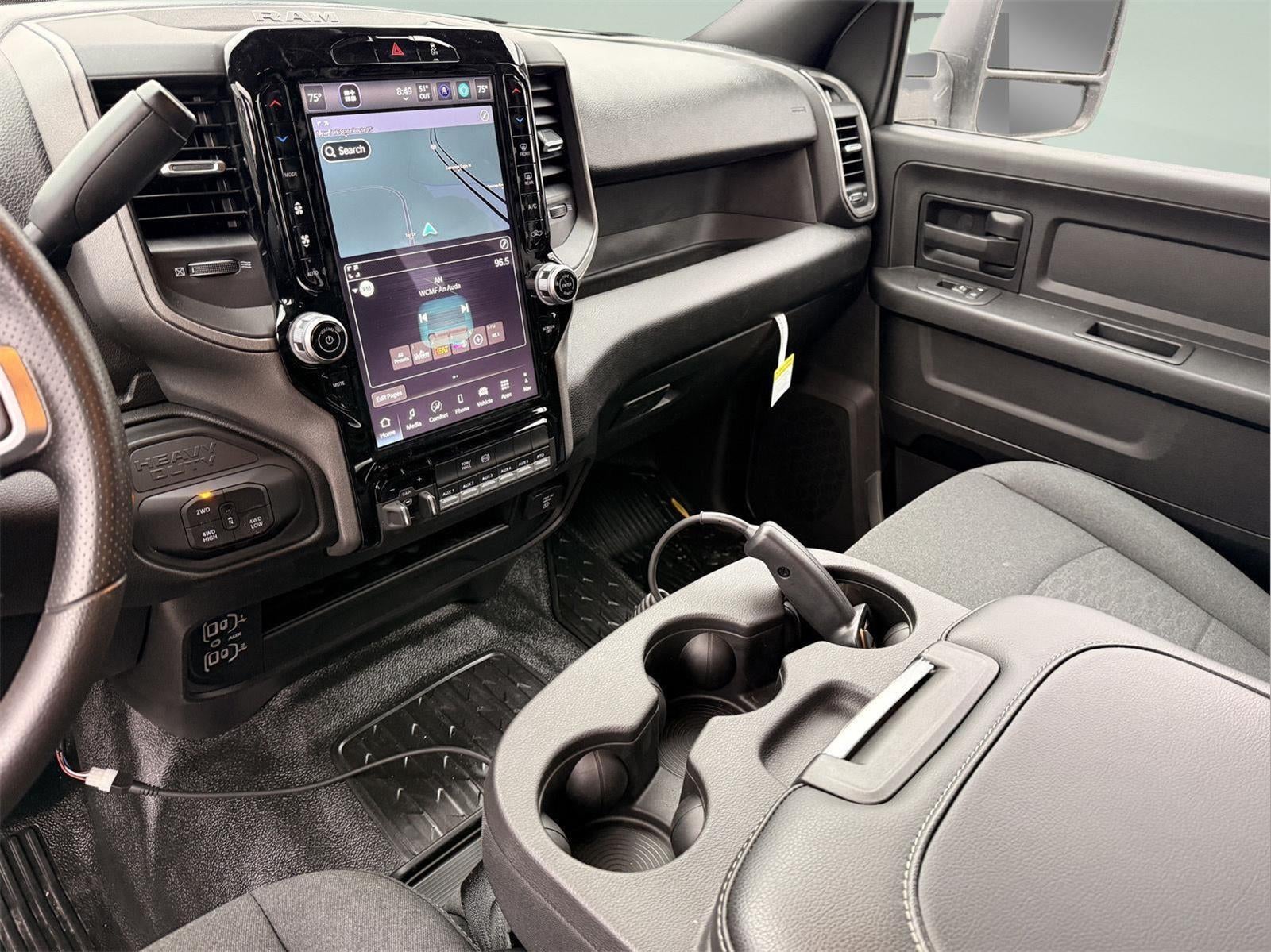 2026 RAM Ram 3500 Chassis Cab RAM 3500 TRADESMAN CREW CAB CHASSIS 4X4 60' CA