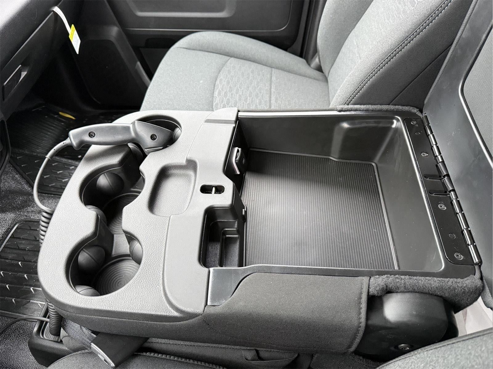 2026 RAM Ram 3500 Chassis Cab RAM 3500 TRADESMAN CREW CAB CHASSIS 4X4 60' CA