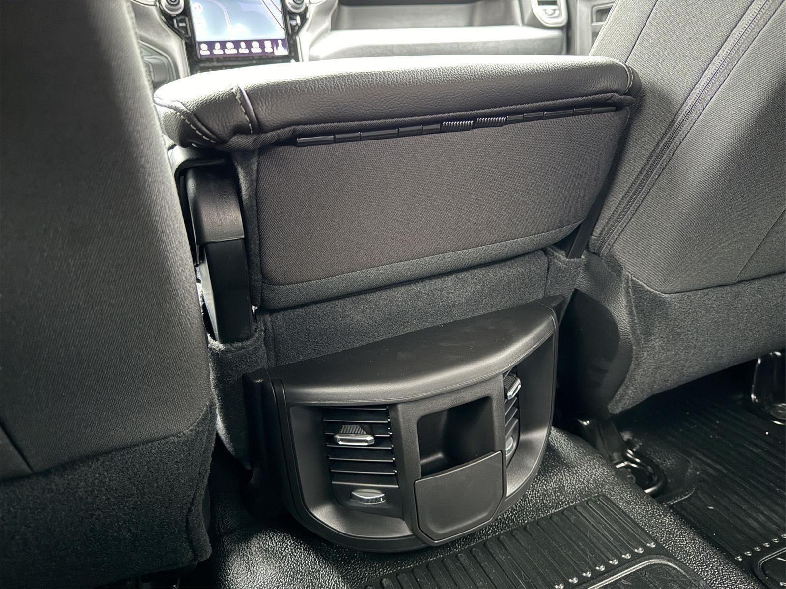 2026 RAM Ram 3500 Chassis Cab RAM 3500 TRADESMAN CREW CAB CHASSIS 4X4 60' CA