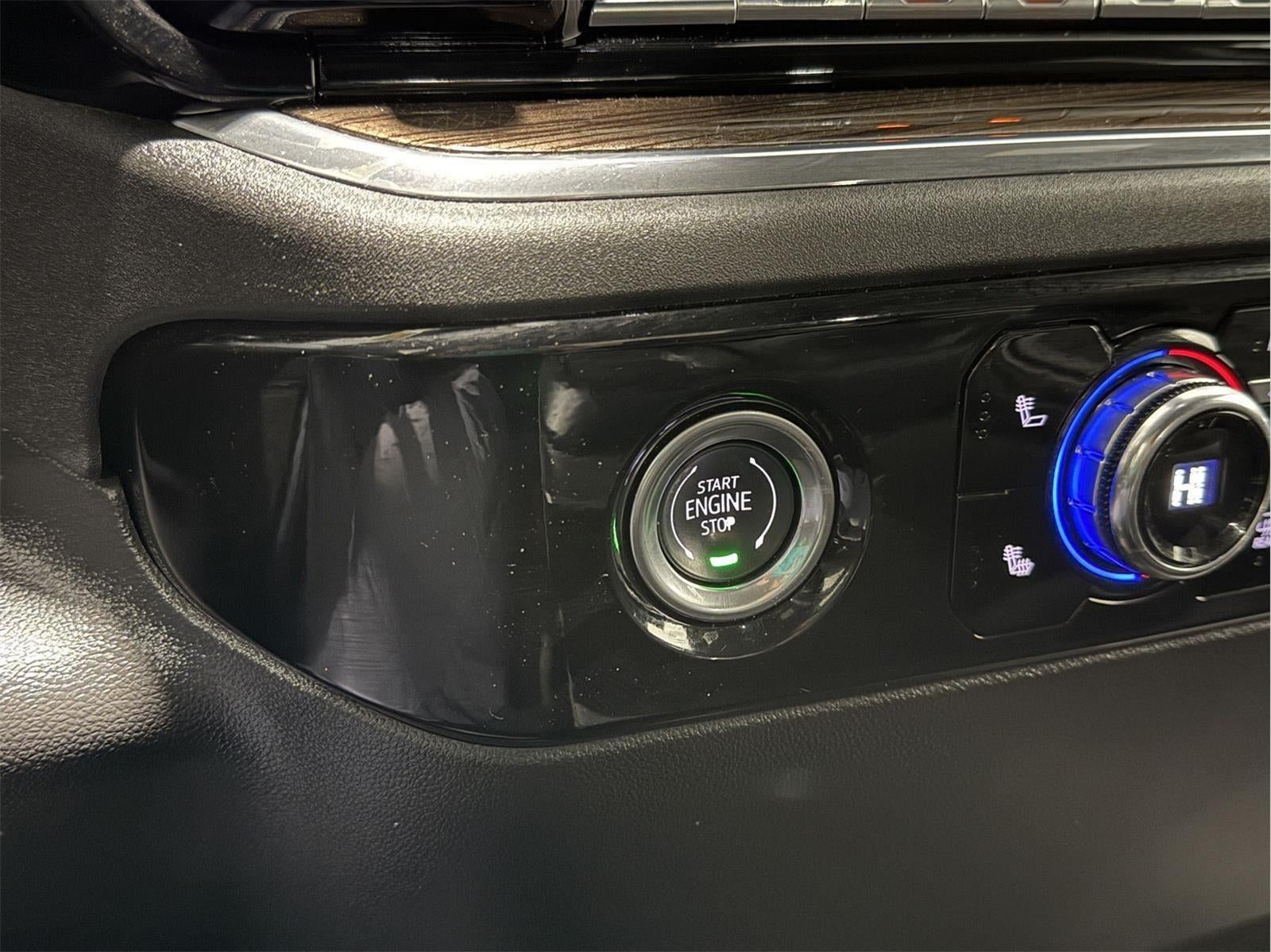 2024 GMC Sierra 1500 4WD Crew Cab Short Box Elevation with 3VL