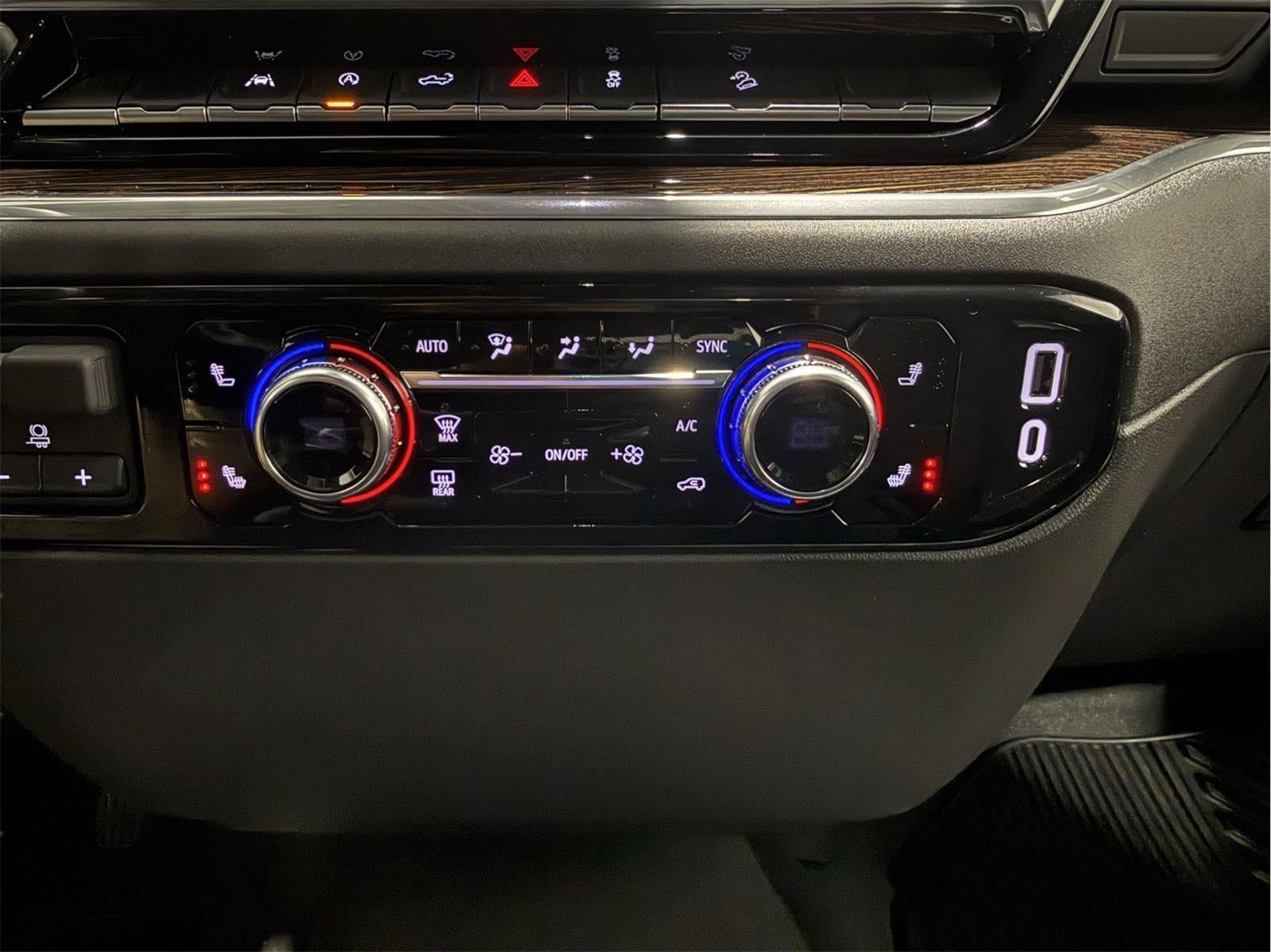 2025 GMC Sierra 1500 4WD Crew Cab Short Box Elevation with 3SB