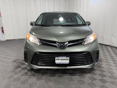 2020 Toyota Sienna LE