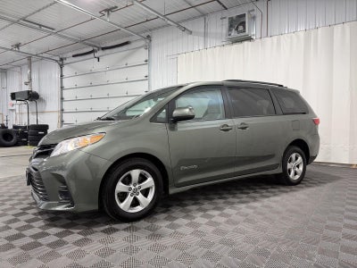 2020 Toyota Sienna LE