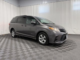 2020 Toyota Sienna LE