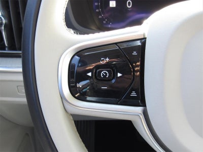 2023 Volvo S60 B5 Plus Dark Theme