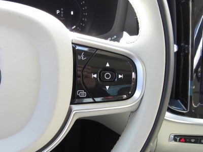 2023 Volvo S60 B5 Plus Dark Theme
