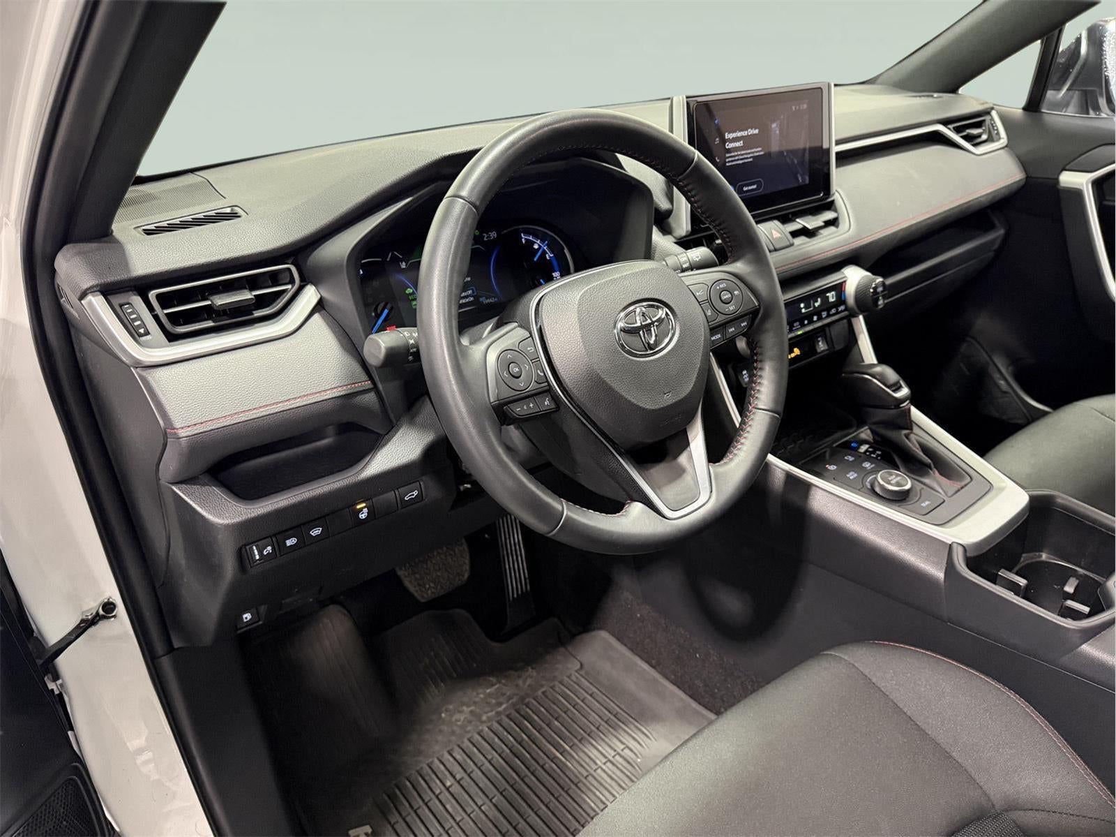 2024 Toyota RAV4 Prime SE