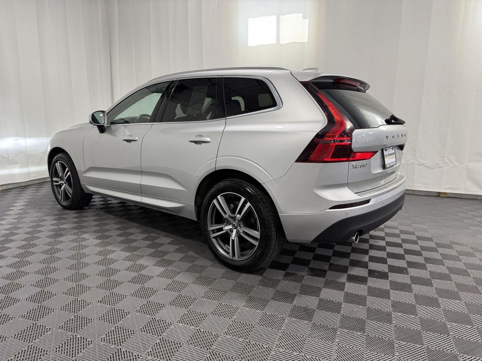 2021 Volvo XC60 T6 Momentum