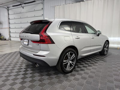 2021 Volvo XC60 T6 Momentum