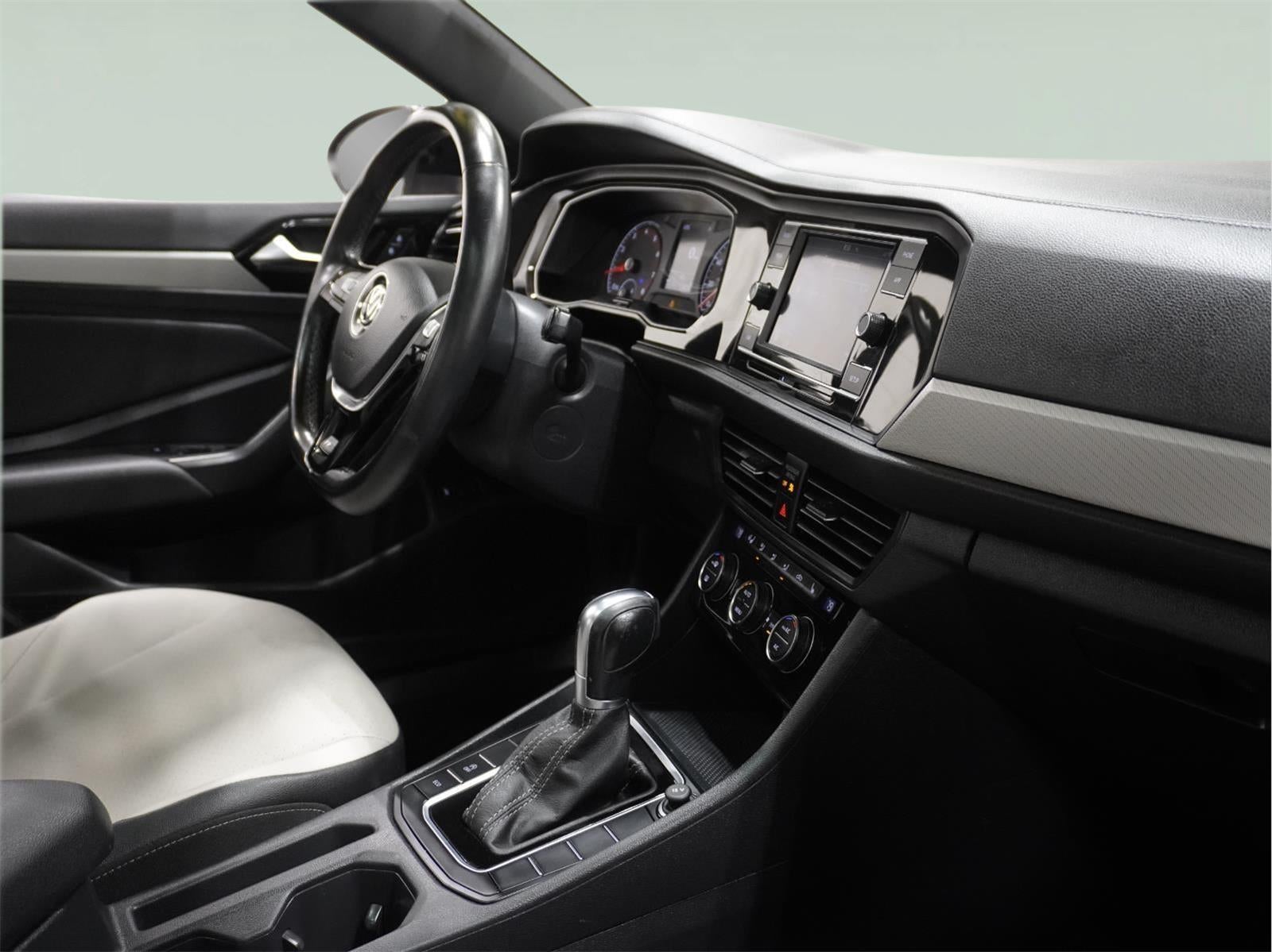 2019 Volkswagen Jetta R-Line