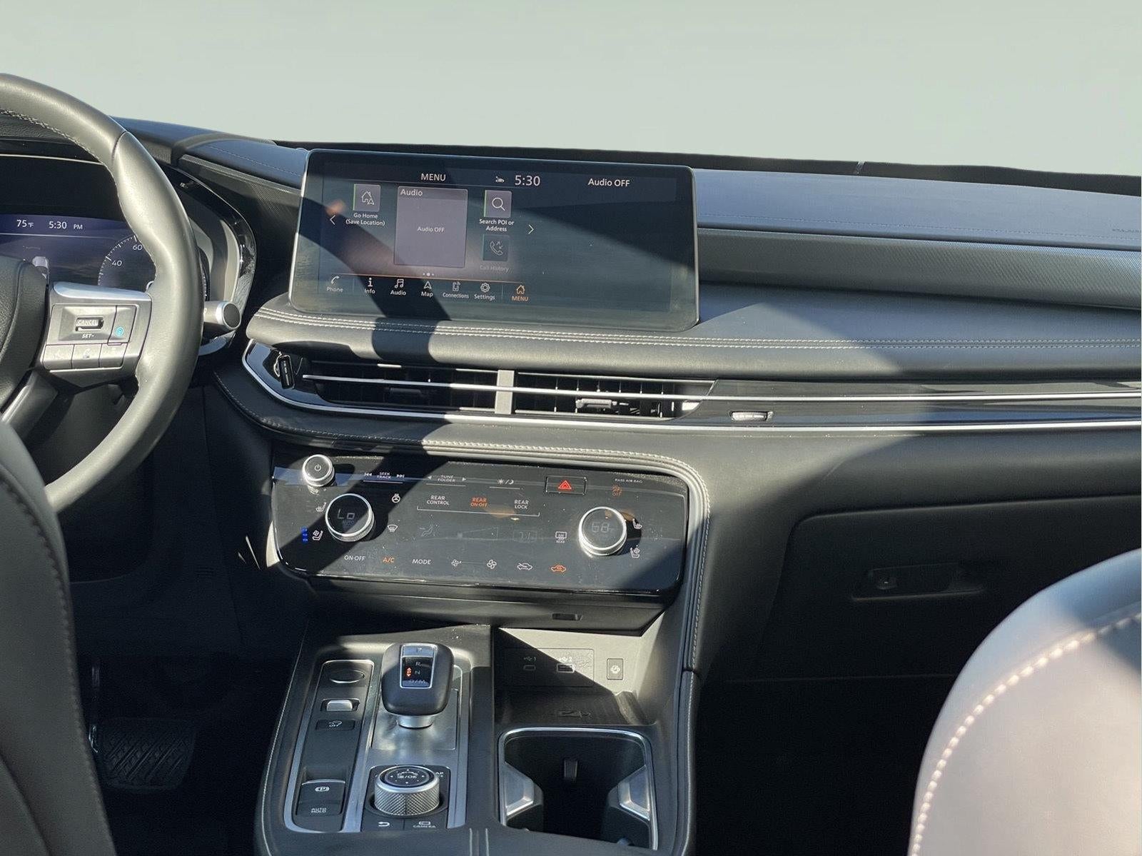 2023 INFINITI QX60 LUXE