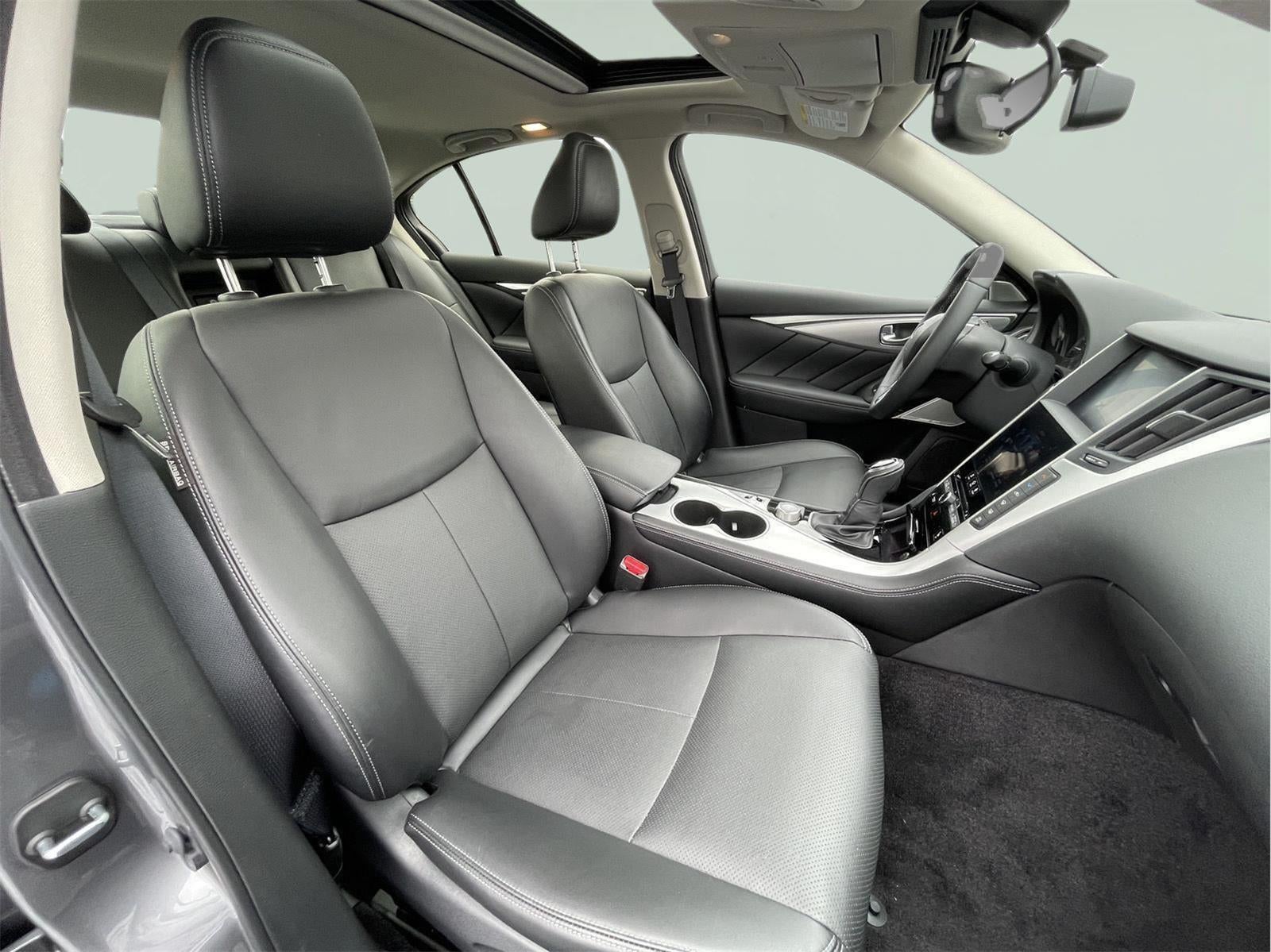 2023 INFINITI Q50 LUXE