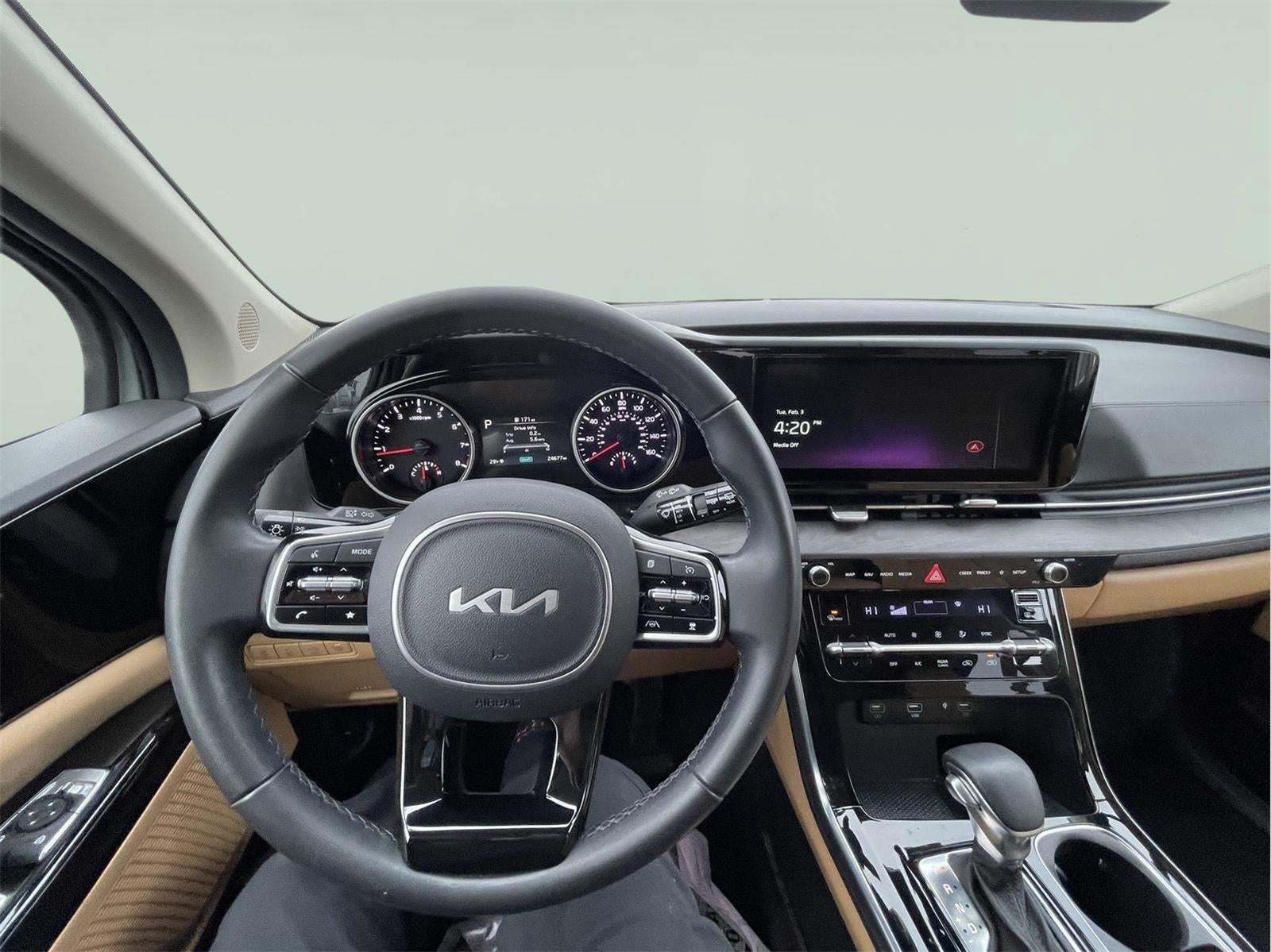 2023 Kia Carnival EX